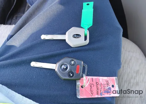 2011 Subaru Outback 2.5I Premium из США, поврежденный, VIN 4S4BRCCCXB3404023